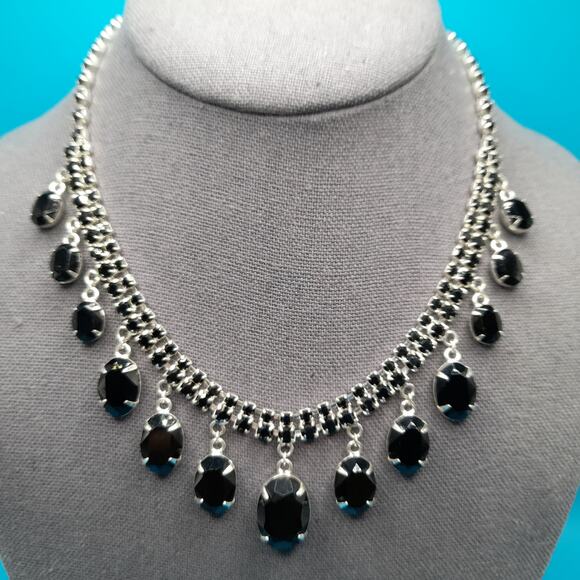 Vintage Style Black Rhinestone Dangle Necklace, Silver Tone, 18 1/2 Inches - Picture 3 of 10